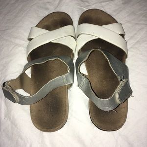 Casual sandals